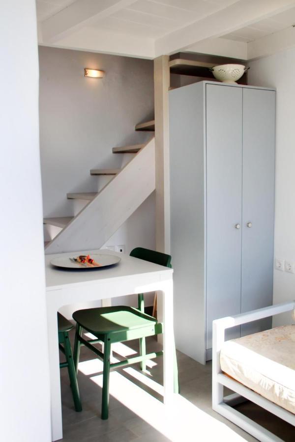 Cozy Guesthouse - Agios Romanos Exteriör bild