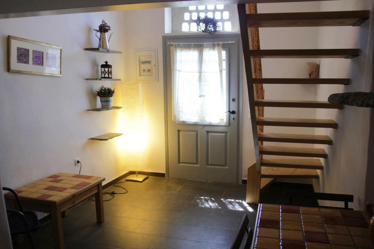 Cozy Guesthouse - Agios Romanos Exteriör bild