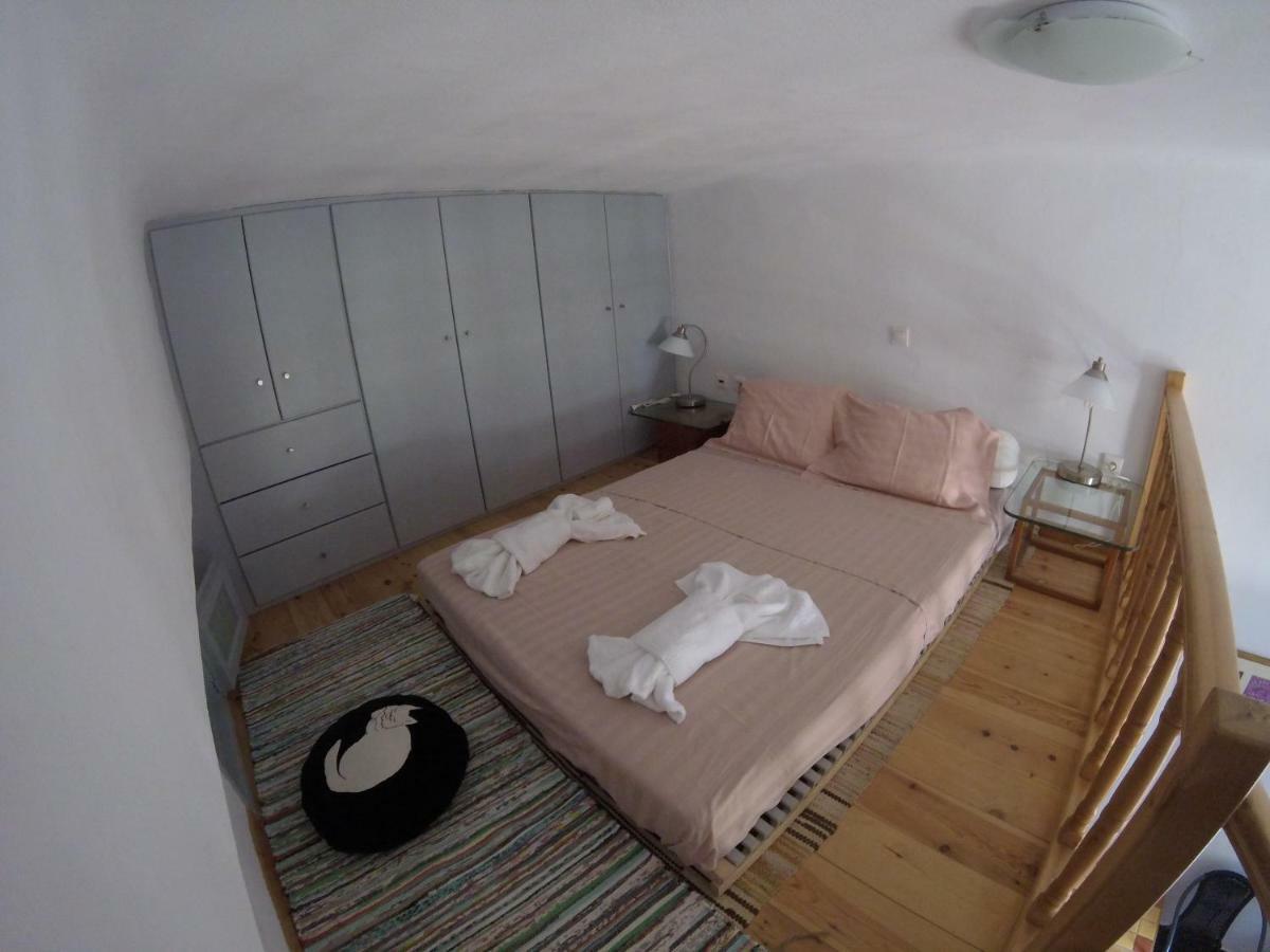 Cozy Guesthouse - Agios Romanos Exteriör bild